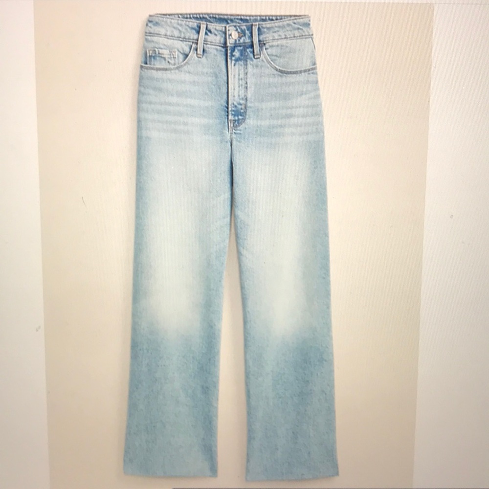 Extra High-Waisted Wide Leg Jeans